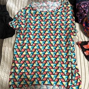 Lularoe Irma top size medium